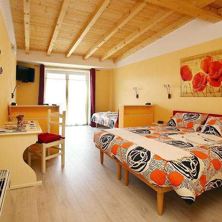 B&B La Vecchia Tipografia - Lago D'Idro Ponte Caffaro Exterior foto